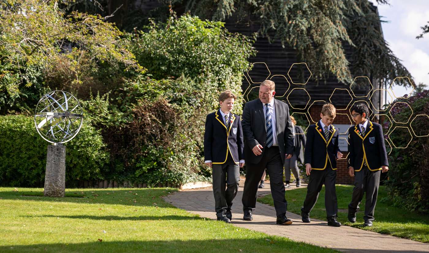 Davenies School