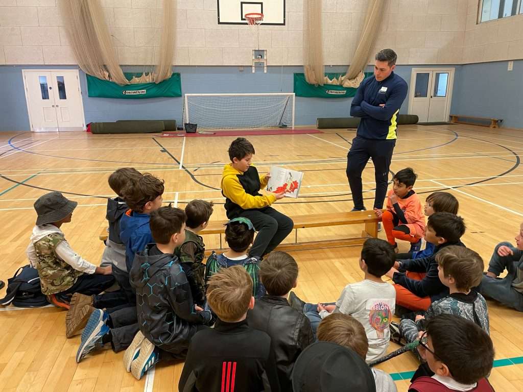 Davenies School