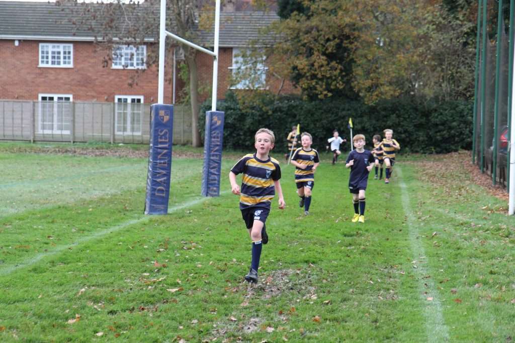 Davenies School