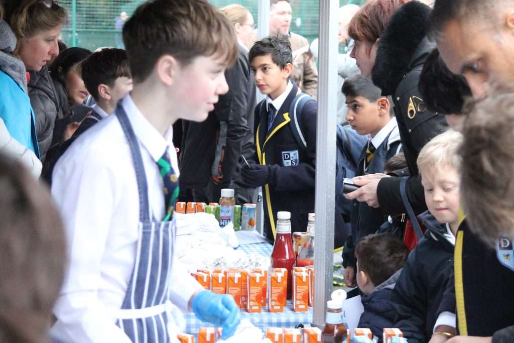 Davenies School