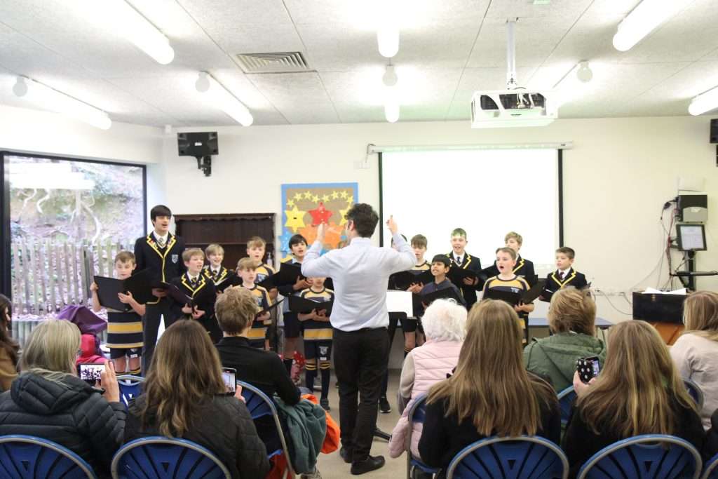 Davenies School