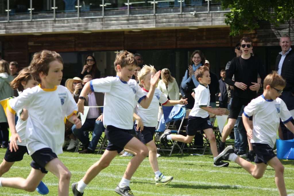Davenies School