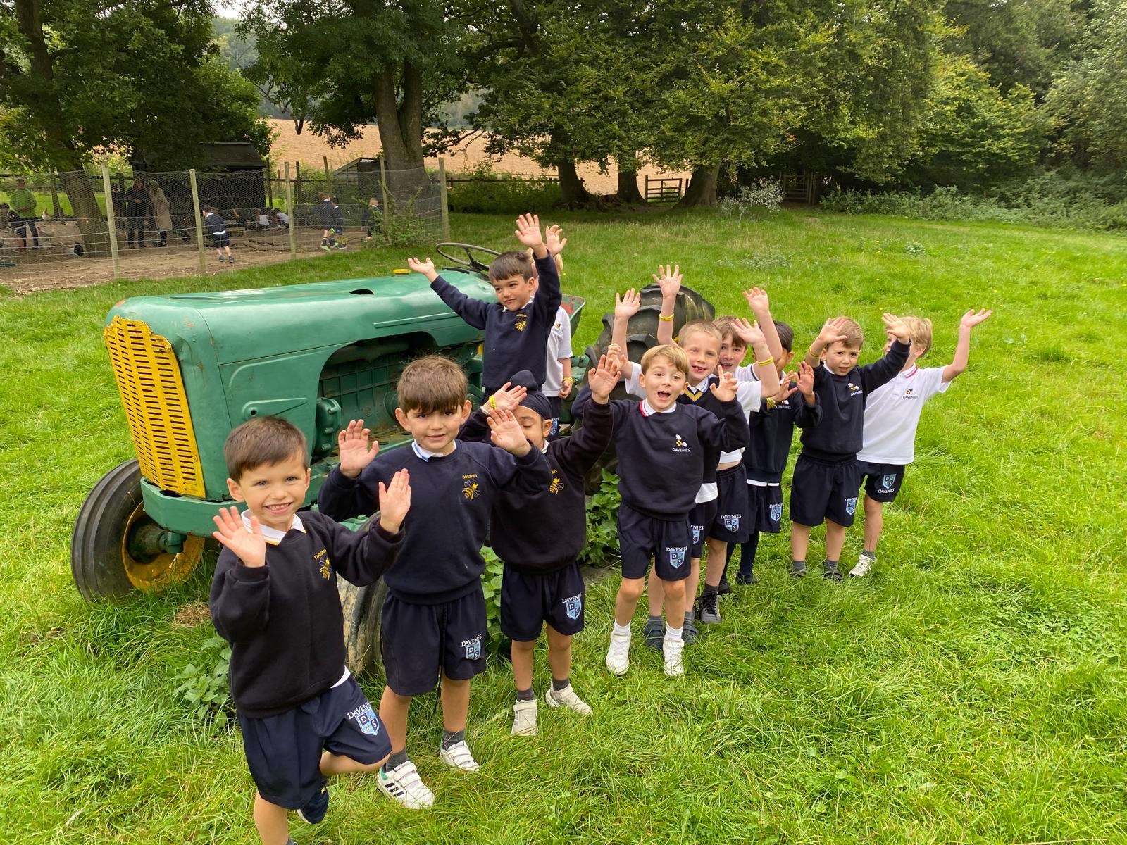 6499cb96-e3c2-40a1-8a85-61388c36c673 Davenies School