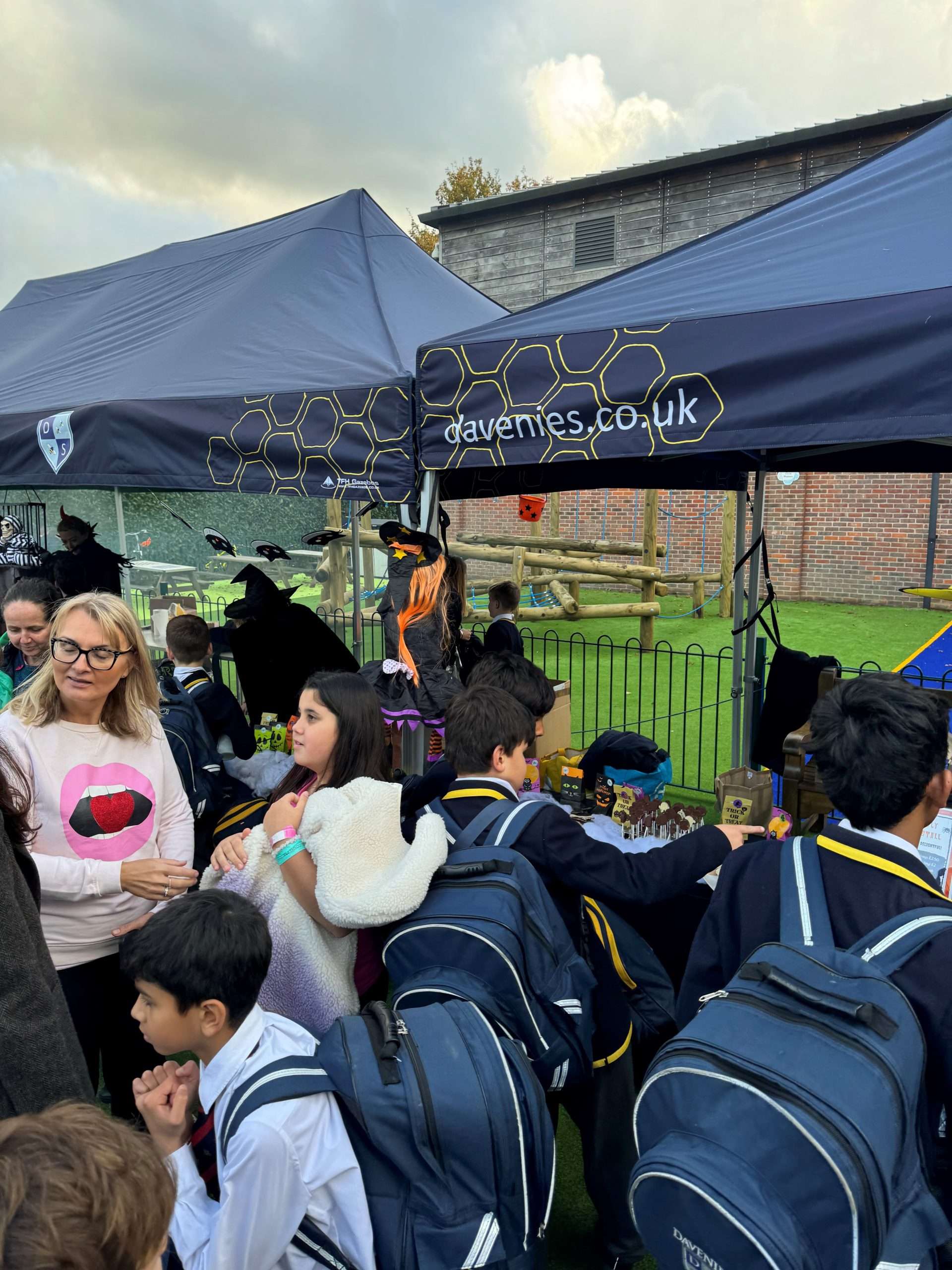2 Davenies School