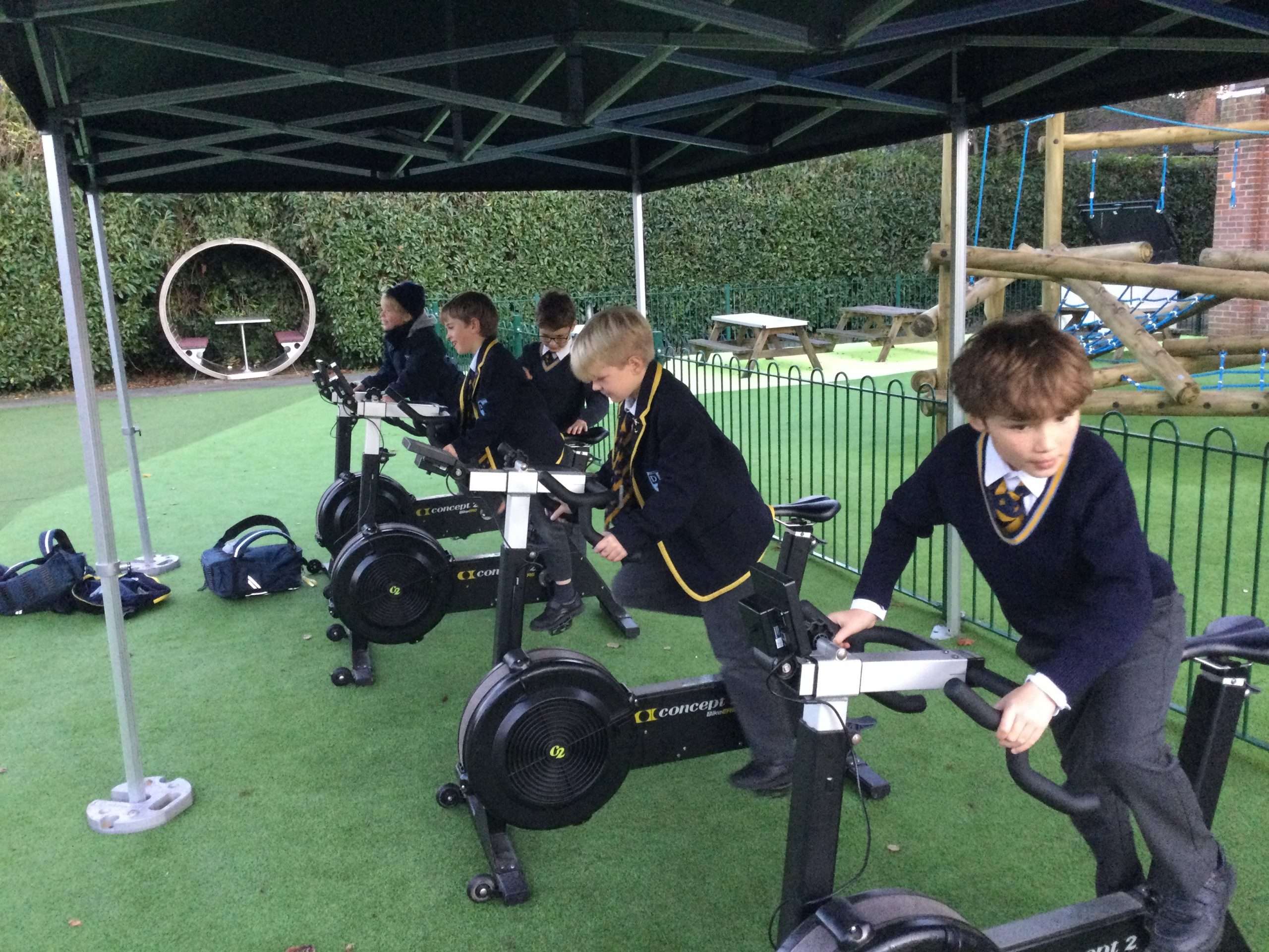 Davenies School