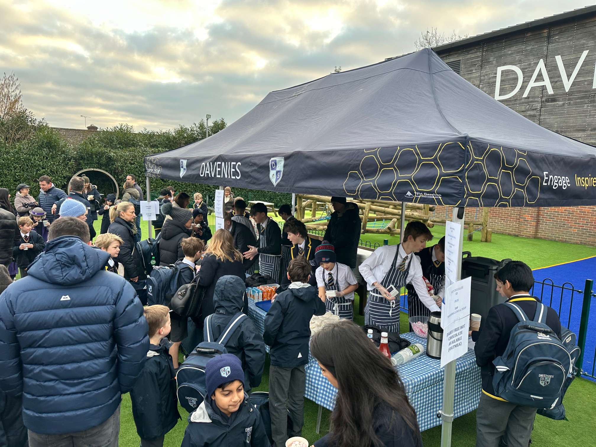 7 Davenies School