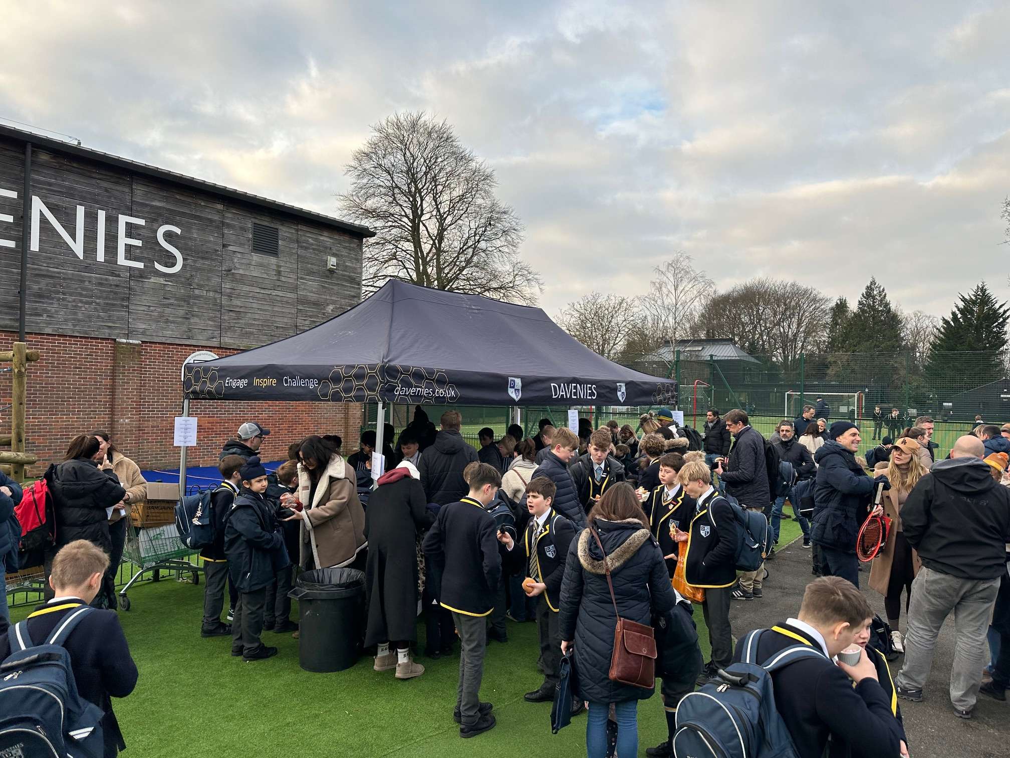 9 Davenies School