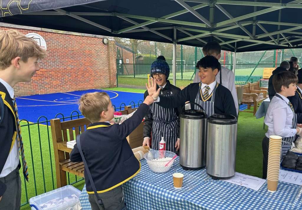 Davenies School