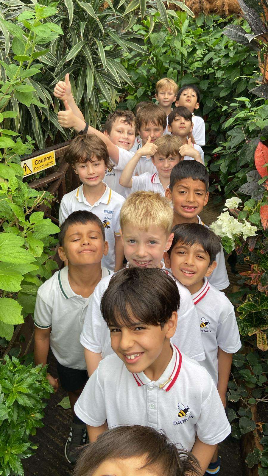 IBLG9941 Davenies School