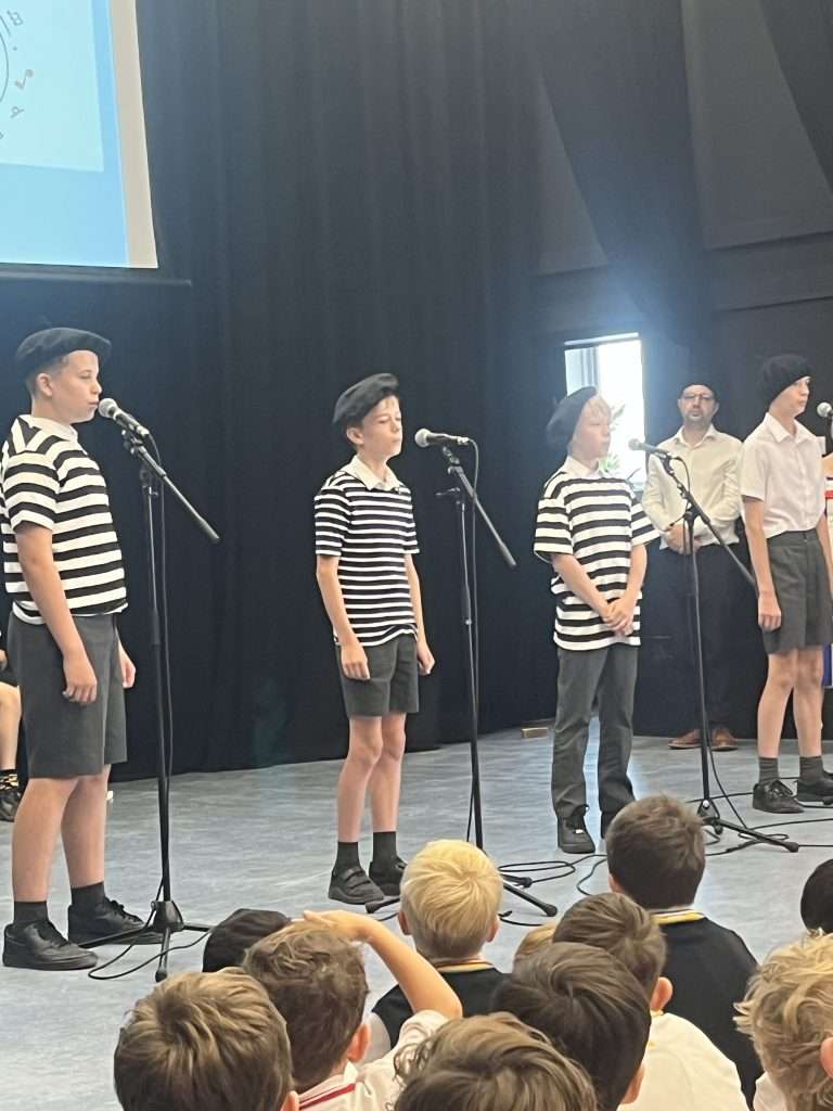 Davenies School